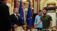 Der ukrainische Präsident Wolodymyr Selenskyj spricht mit Bundeskanzler Olaf Scholz und Mario Draghi, dem Ministerpräsidenten von Italien.