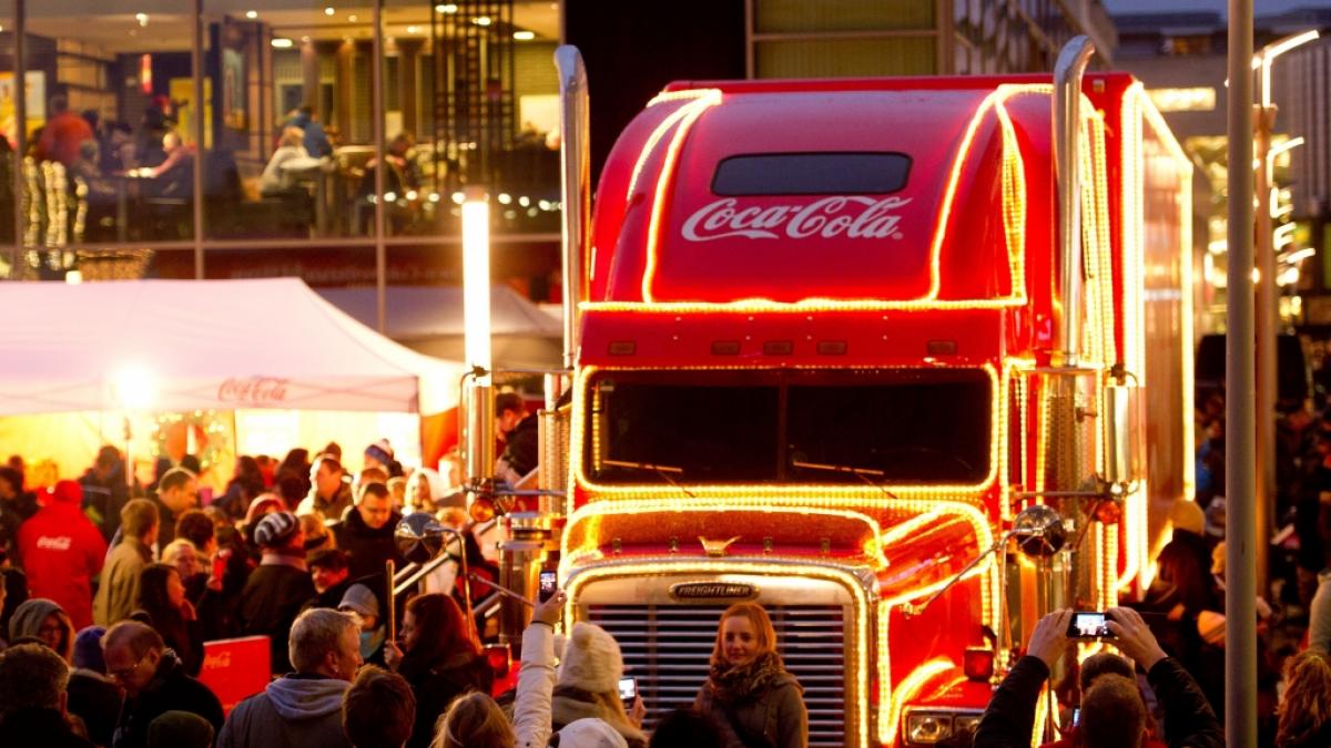 Die Coca-Cola-Weihnachtstrucks sind f&uuml;r viele DAS Highlight vorm Weihnachtsfest. (Foto)