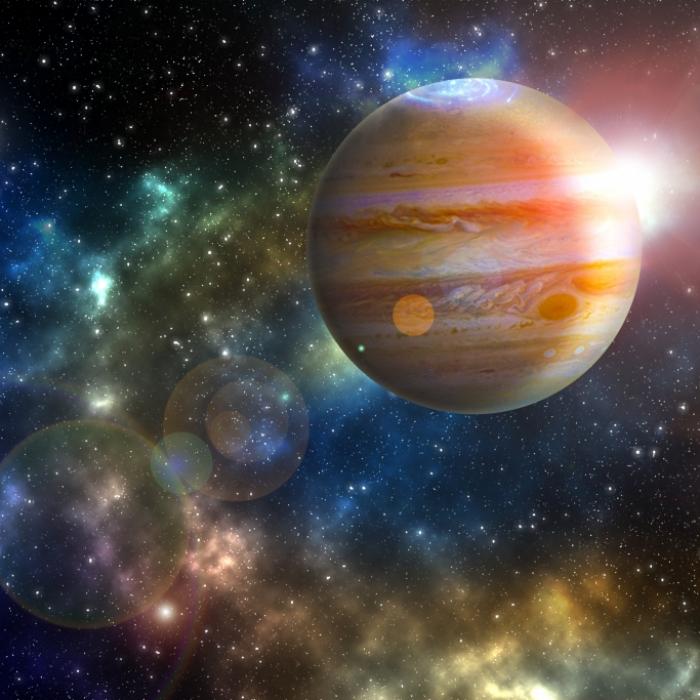 Glücksbringer im Rückwärtsgang! DAS bringt der retrograde Jupiter