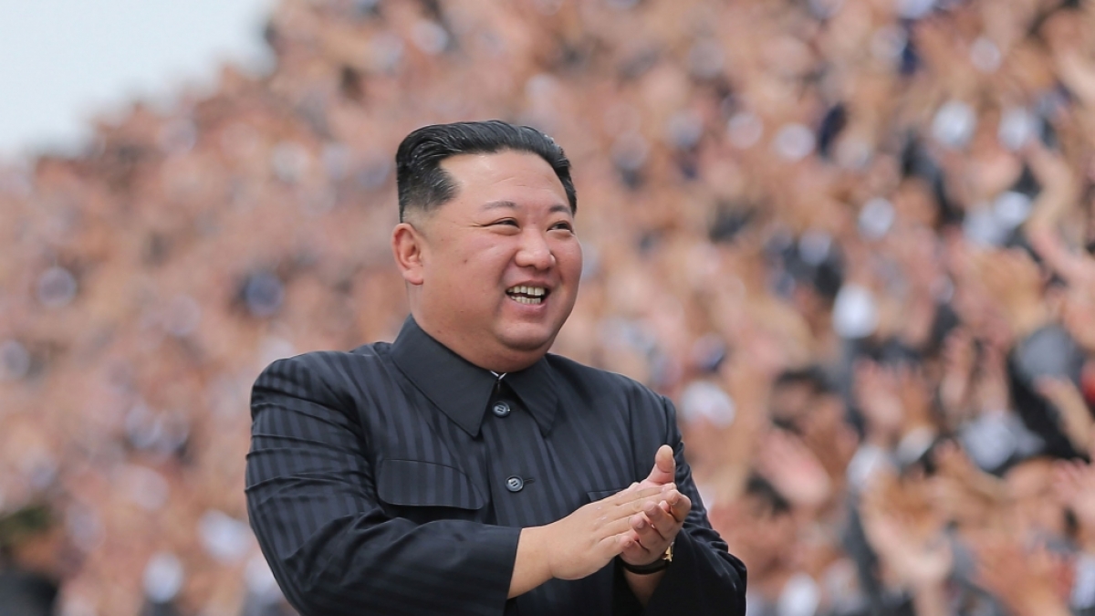 Kim Jong-un hat offenbar U-Boot-Raketen abgefeuert. (Foto)