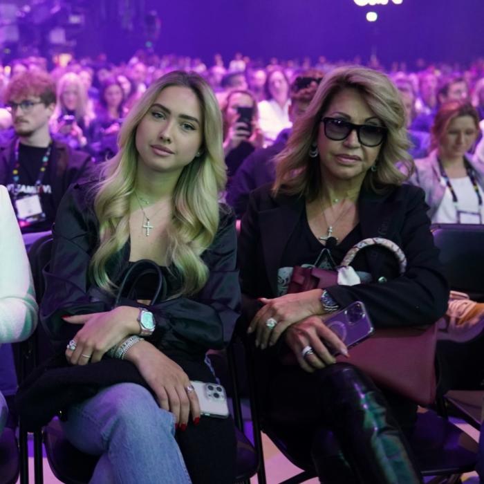 TV-Blondine und Tochter kaum wiederzuerkennen - Fans sind entsetzt