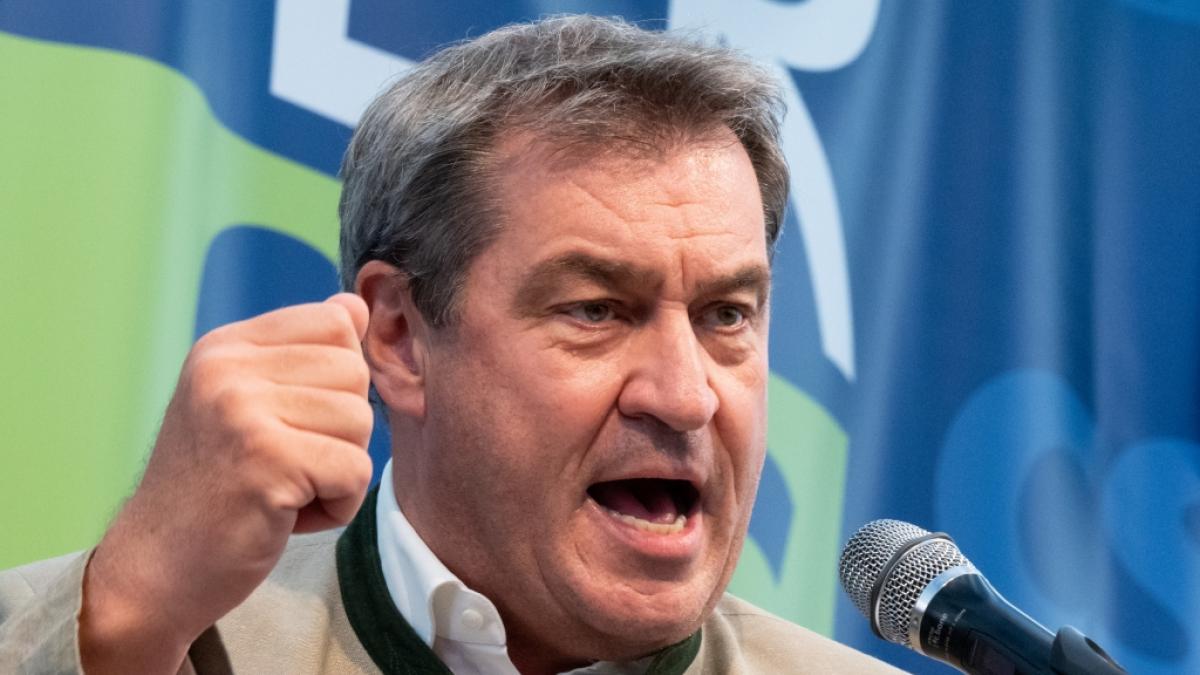 Markus S&ouml;der zetert beim politischen Fr&uuml;hschoppen gegen die Bundesregierung. (Foto)