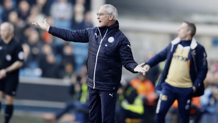 Trainer Claudio Ranieri tritt mit Leicester beim FC Sevilla an.