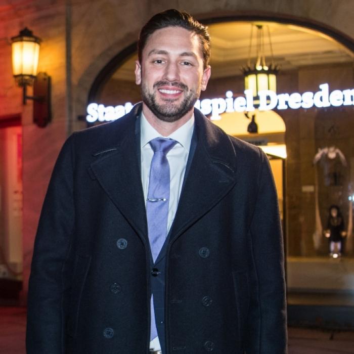 DIESE sexy Blondine ist die neue Freundin des Bachelors