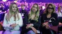 Sie werden im Netz stark kritisiert: Carmen Geiss (ganz rechts) und ihre beiden Töchter Davina (ganz links) und Shania (Mitte).
