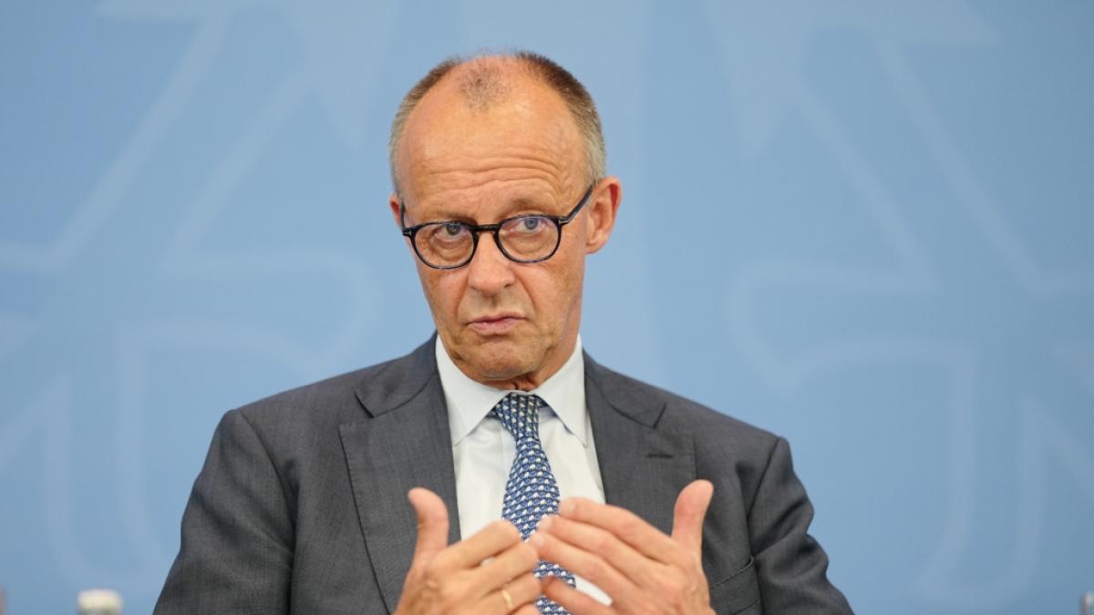 Friedrich Merz blamierte sich mit einem Posting nach dem WM-Aus der Deutschen. (Foto)