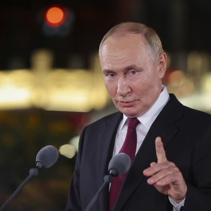 Wladimir Putin droht mit militärischer Eskalation - und platziert Selenskyj-Köder