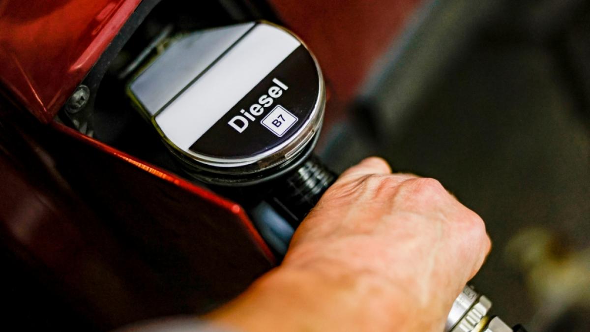 An einer th&uuml;ringischen Tankstelle kratzten die Spritpreise dieser Tage an der 3-Euro-pro-Liter-Grenze - ist das bald Alltag in ganz Deutschland? (Foto)