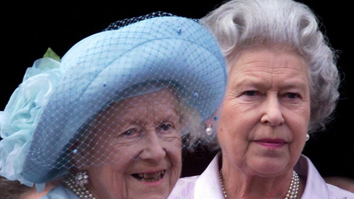Fit bis ins hohe Alter: Queen Elizabeth The Queen Mother, auch als Queen Mum bekannt, und ihre Tochter K&ouml;nigin Elizabeth II. (Foto)