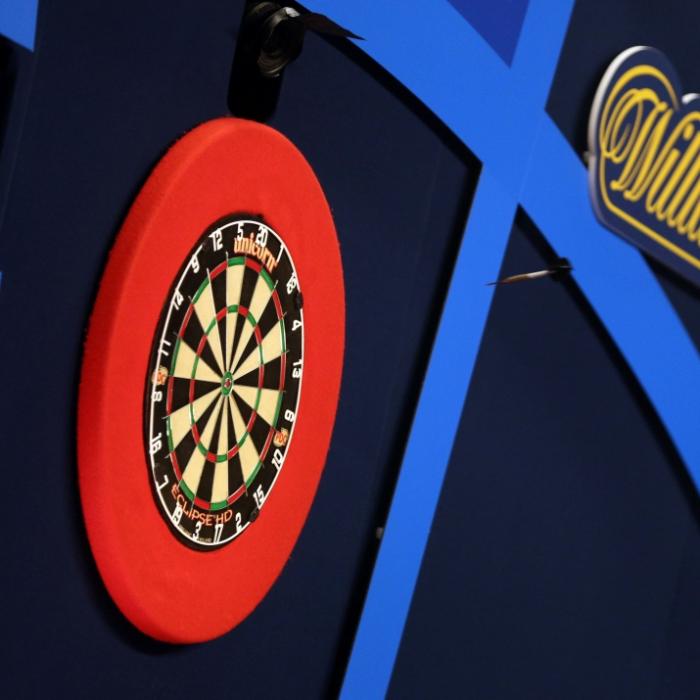 Darts-Welt unter Schock! Pfeile-Profi (31) plötzlich gestorben