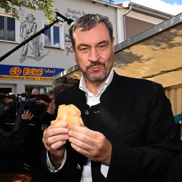 Was macht der CSU-Politiker abseits des Politik-Betriebs?