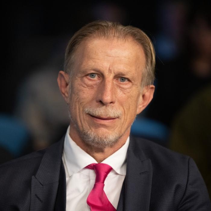 Zweite Chemotherapie! Trainerlegende kämpft gegen Lungenkrebs