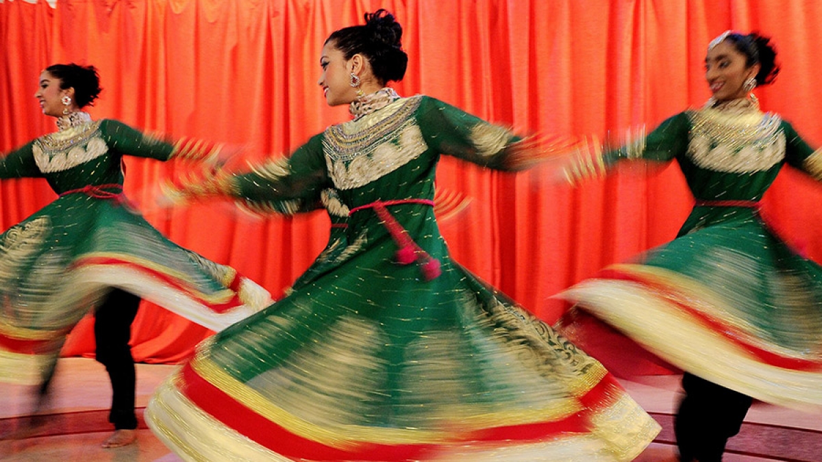 Bollywood-Filme bezaubern durch aufwendige Tanz- und Gesangseinlagen. (Foto)