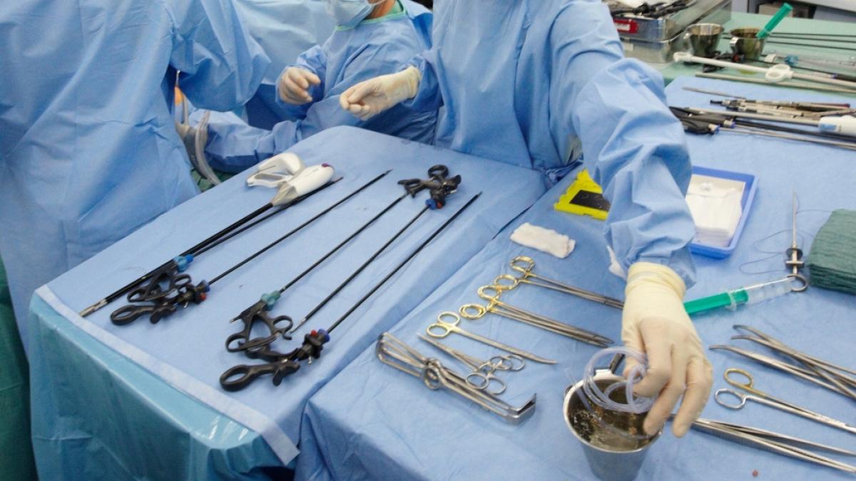 Nach einer Bauch-Operation verstarb die 51-j&auml;hrige Jessica Bonner infolge einer Sepsis - bei der Behandlung kam es gleich zu mehreren Fehlern seitens der &Auml;rzte (Symbolbild). (Foto)