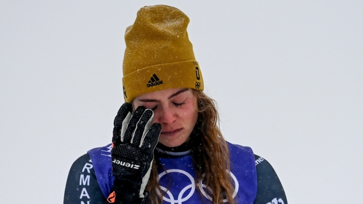 #Drama nachdem Olympische Spiele 2022: Entzug ihrer Bronzefarben-Medaille! So reagiert Ski-Star Daniela Maier