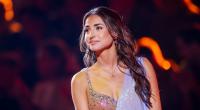 Ekaterina Leonova zeigt auf Instagram ihre OP-Narbe.