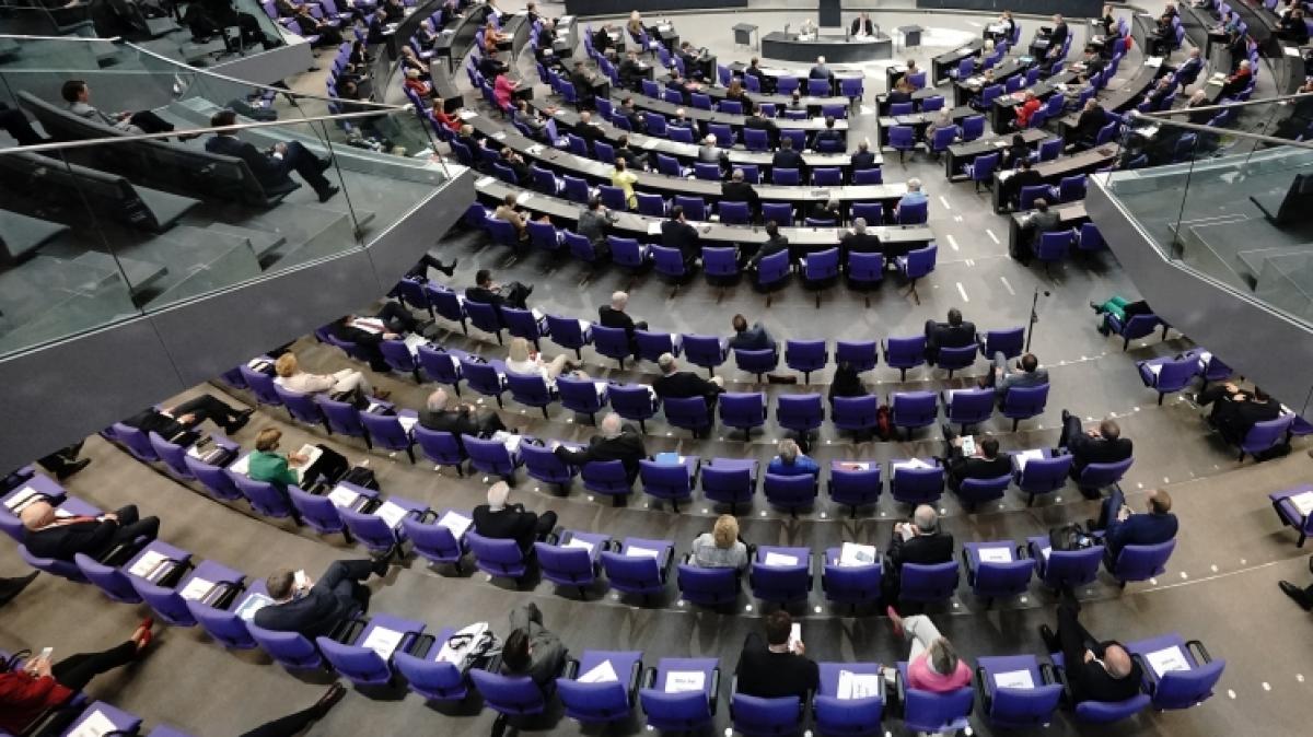 Die Di&auml;ten der Bundestagsabgeordneten erh&ouml;hen sich schon wieder. (Foto)