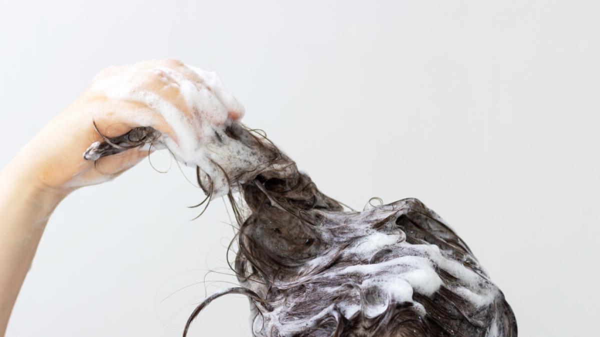 Aleema Ali verwendete L&auml;use-Shampoo und pl&ouml;tzlich stand sie in Flammen. (Foto)