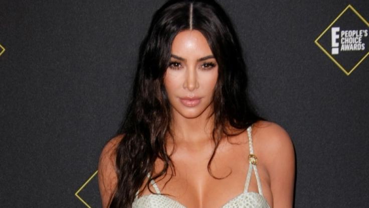 Kim Kardashian wirbt für Nude-Underware-Kollektion.