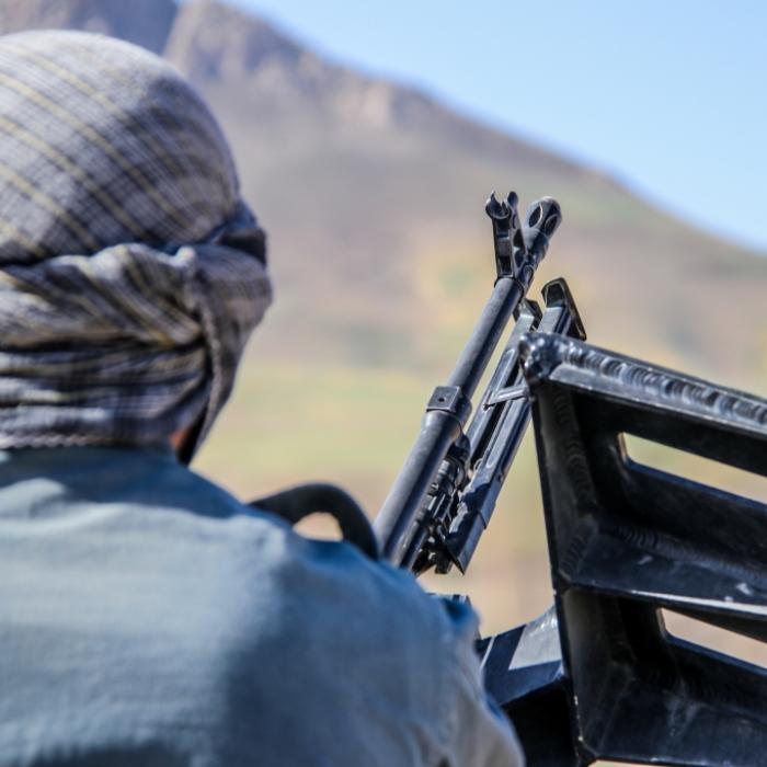 Islamisten ketten Mann an und peitschen ihn fast zu Tode