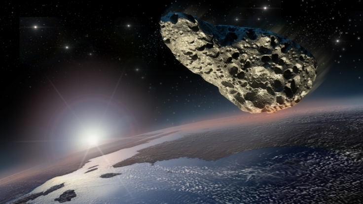 Ein Asteroid nimmt Kurs auf die Erde. (Symbolbild)