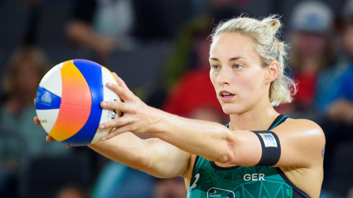 Beachvolleyballerin Louisa Lippmann geht bei Olympia 2024 f&uuml;r Team Deutschland an den Start. (Foto)