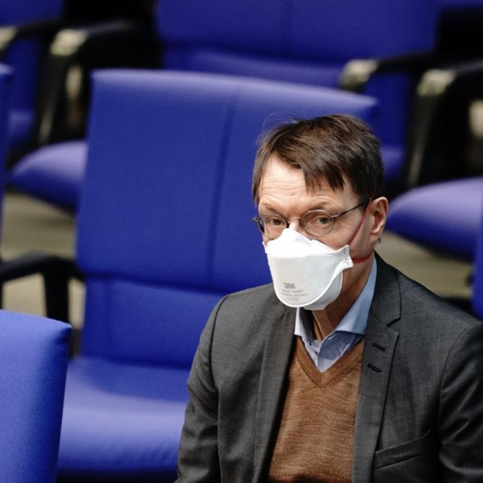 Lauterbach mit irrer Theorie: Wird bei den Infektionszahlen geschummelt?