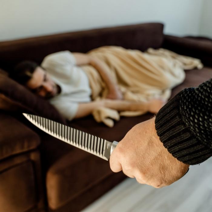 Er schnarchte zu laut! Hotel-Mitarbeiter sticht Mann zu Tode