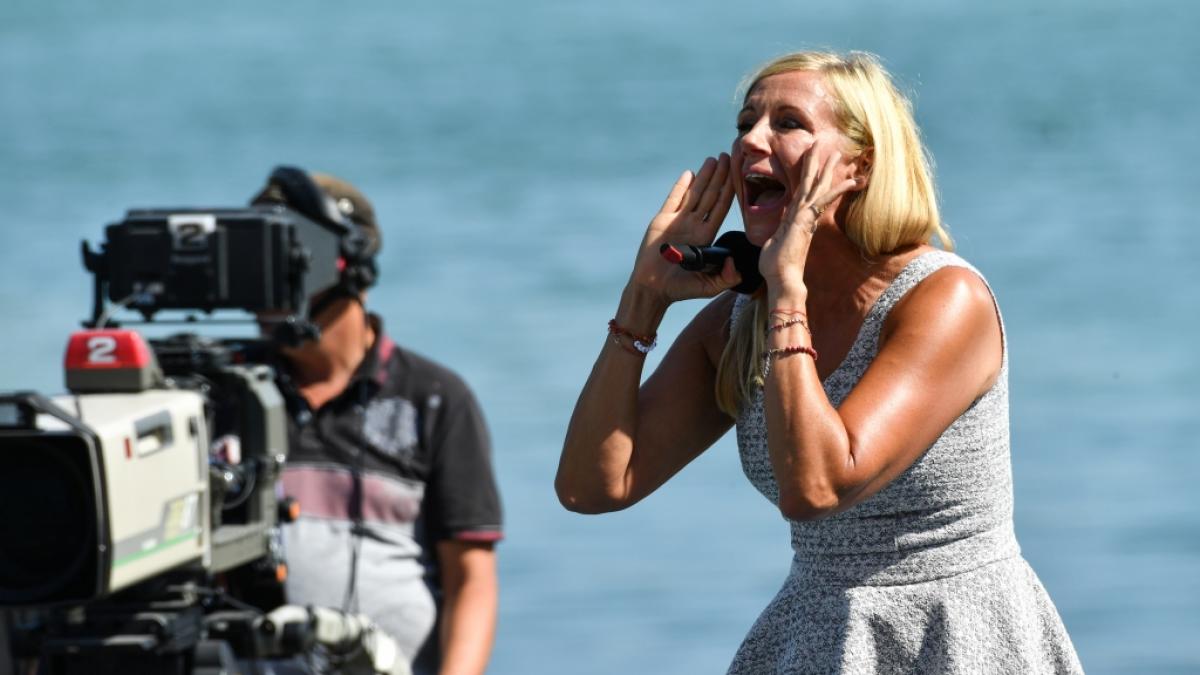 Andrea Kiewel und der "ZDF Fernsehgarten" geh&ouml;ren seit &uuml;ber 20 Jahren zusammen - nun bricht die Moderatorin zu neuen Ufern auf. (Foto)