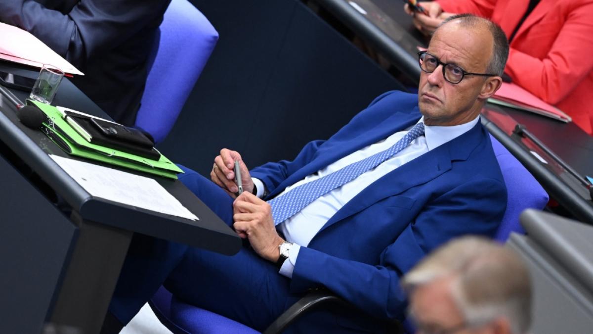 Bundeskanzler Friedrich Merz steckt in der schwersten Krise seiner Amtszeit: 78 Prozent lehnen den CDU-Chef als Kanzler rundheraus ab. (Foto)