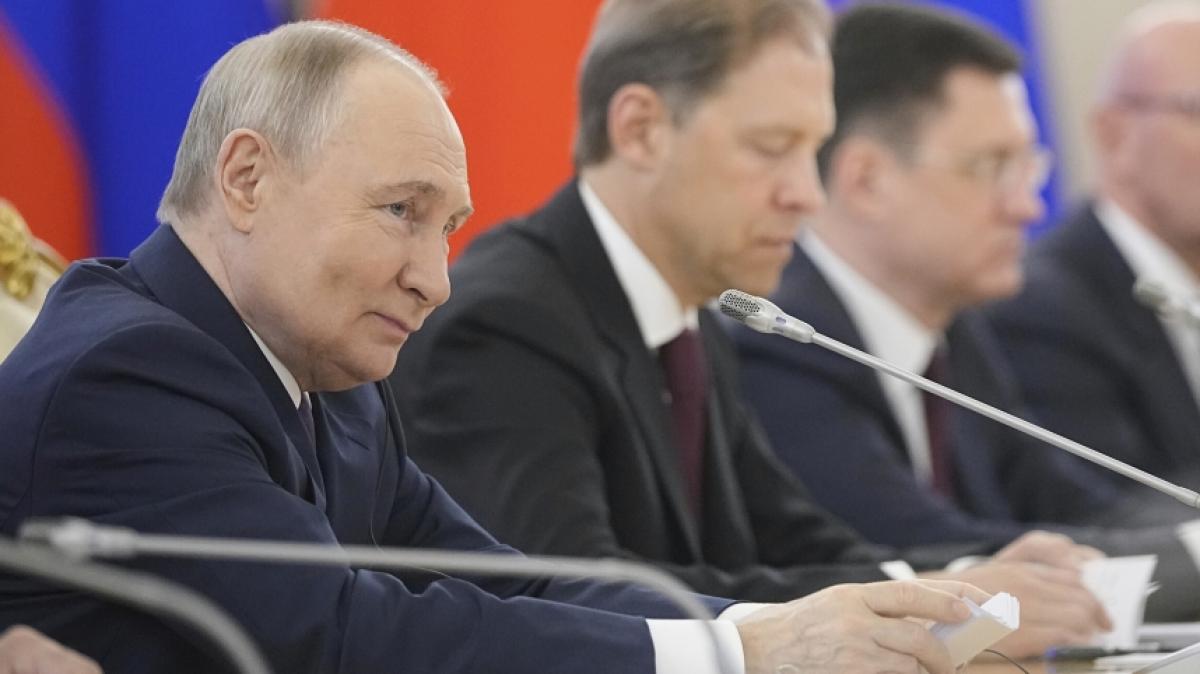 Wladimir Putins Siegesfeier wird von zahlreichen Absagen &uuml;berschattet. (Foto)