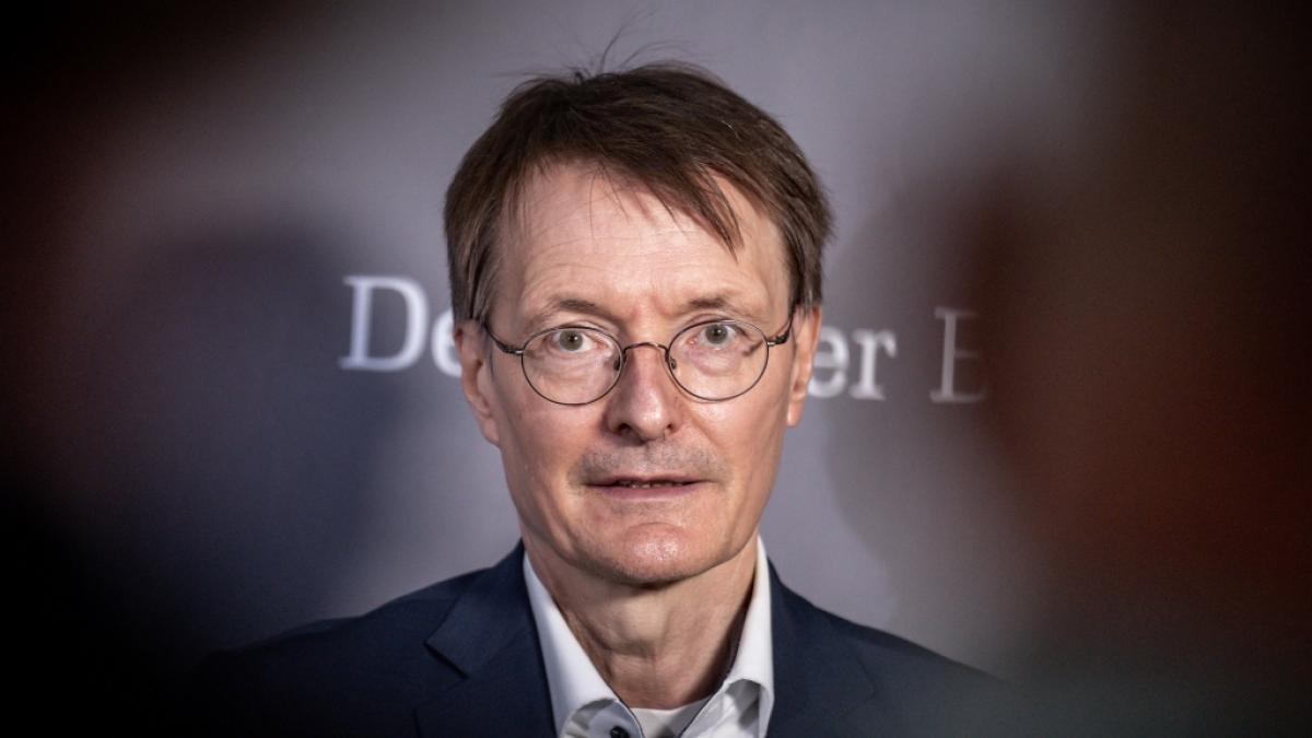 Karl Lauterbach wurde f&uuml;r sein Twitter-Konto kritisiert. (Foto)
