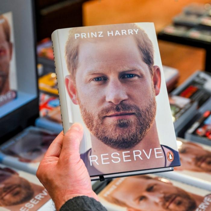 Eine Lüge jagt die nächste! Was stimmt eigentlich im Royals-Buch?