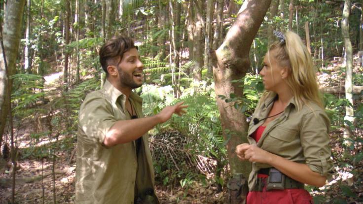 An Tag 5 krachen Evelyn und Domenico im Dschungelcamp richtig aneinander.