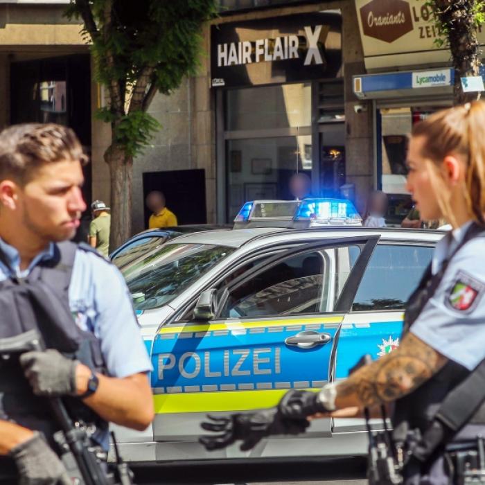 Schüsse im Friseursalon! Verletzter stand selbst erst vor Gericht