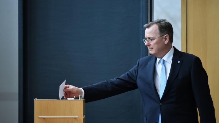 Bei der Ministerpräsidentenwahl in Thüringen verfehlte Bodo Ramelow (Die Linke) im ersten Wahlgang die absolute Mehrheit.