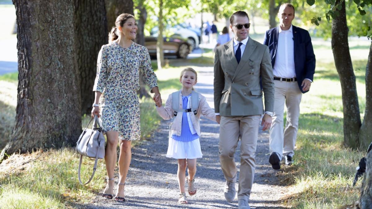 Kronprinzessin Victoria, Prinzessin Estelle und Prinz Daniel. (Foto)