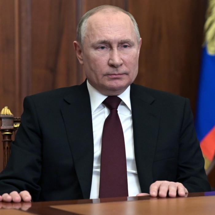 Drohnen-Attacke legt Putins kriegswichtigen Schatz in Schutt und Asche