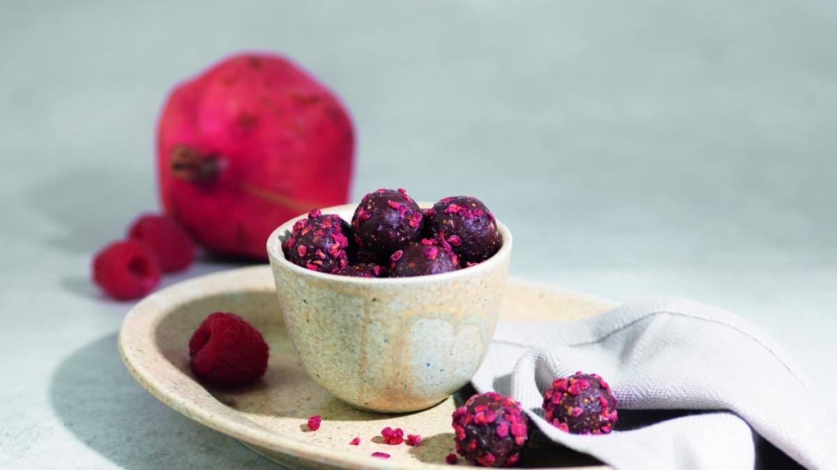 Die DHDL-Fruchtkugeln sind eine gesunde Alternative zu s&uuml;&szlig;en Snacks. (Foto)
