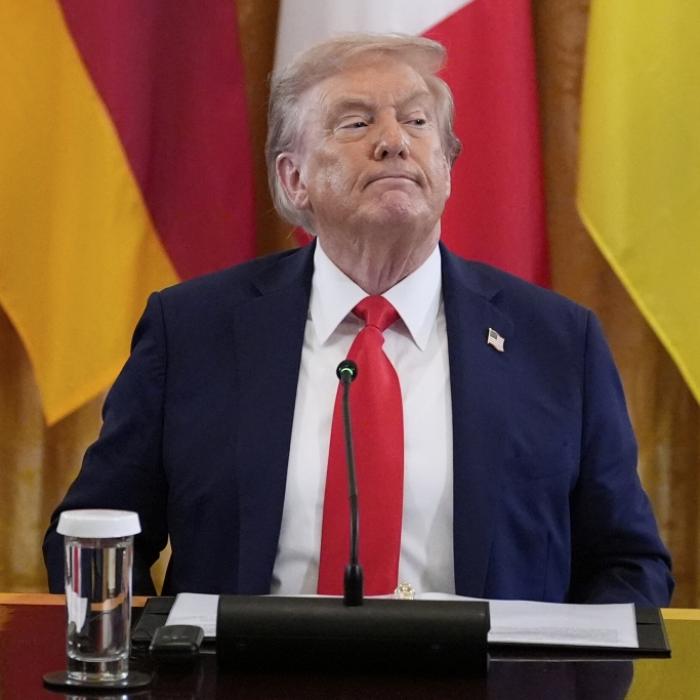 Trump-Vertrauter sieht USA an der Seite von Hitler