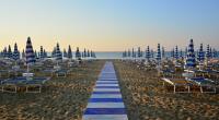 Eine 15-Jährige wurde am Strand von Lignano missbraucht.