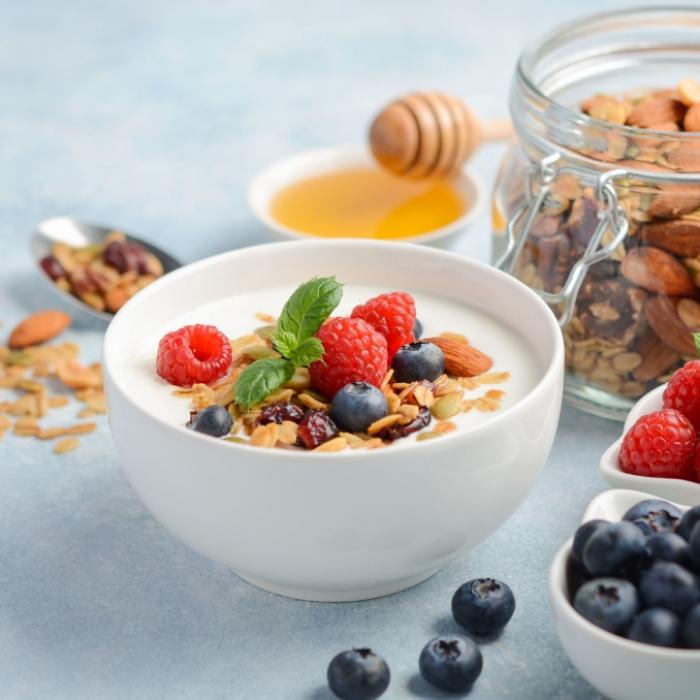 Warum SIE jeden Tag Joghurt essen sollten!