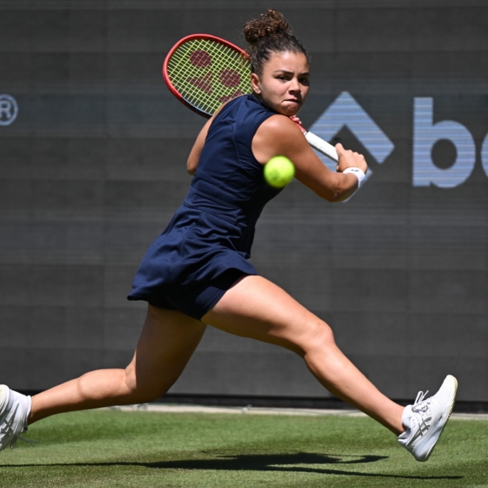 Jasmine Paolini dominizert Marta Kostyuk