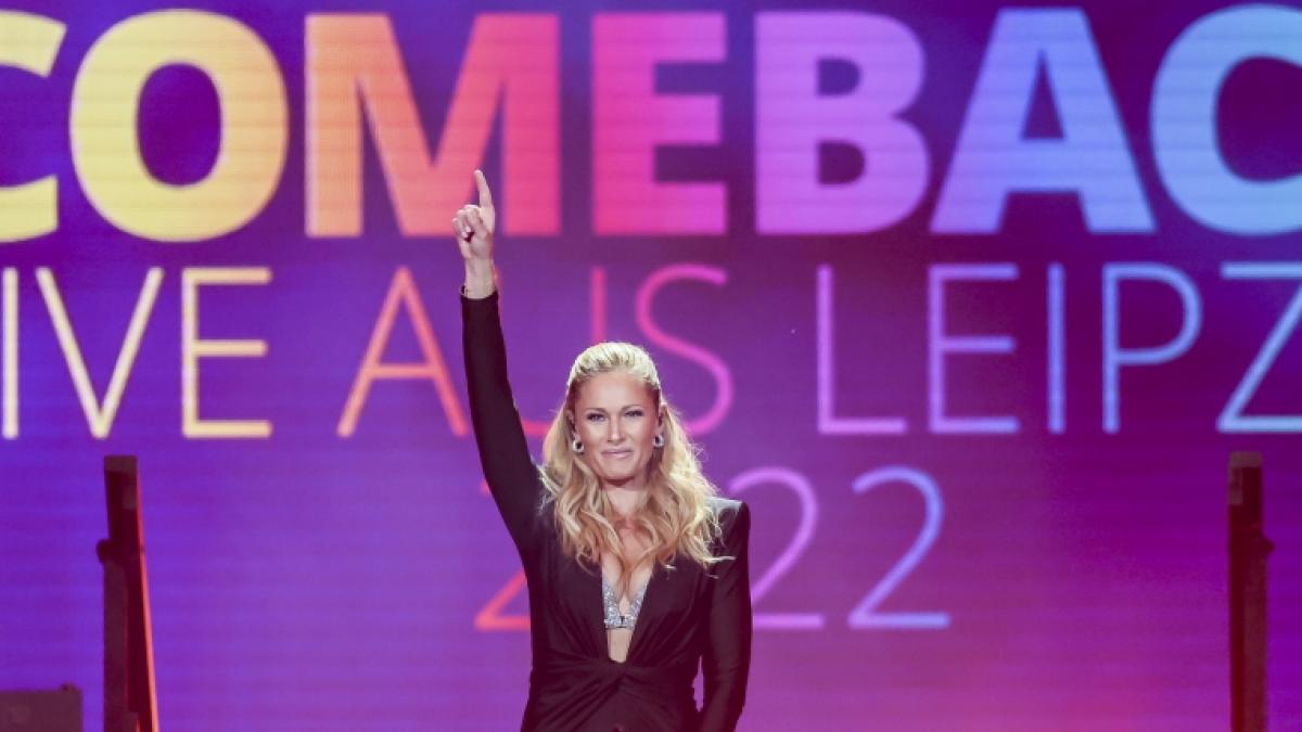 Helene Fischer gab sich bei "Das gro&szlig;e Schlagercomeback 2022" im Ersten nach ihrer Babypause die Ehre. (Foto)