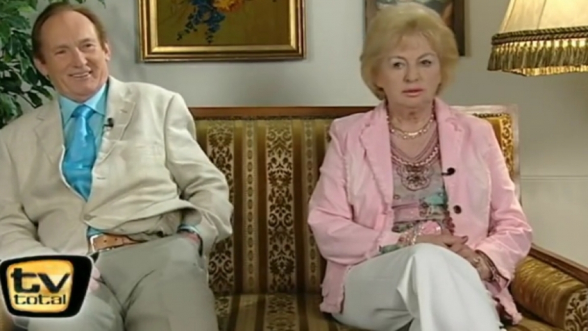 Sieht so eine langj&auml;hrige typisch deutsche Ehe aus? Klaus und Ingrid bei "TV Total". (Foto)