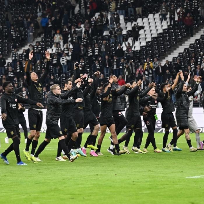 Nullnummer: St. Pauli holt einen Punkt gegen Frankfurt