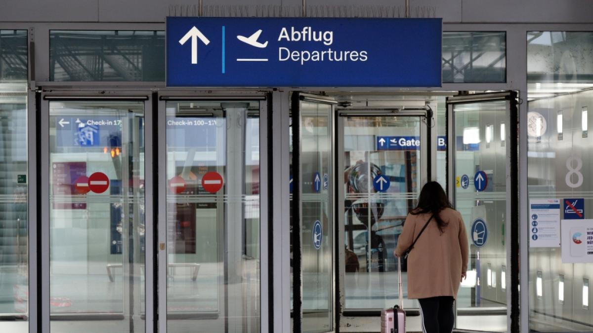 In D&uuml;sseldorf wurde eine Person bei einem Messerangriff auf dem Flughafen verletzt. (Foto)