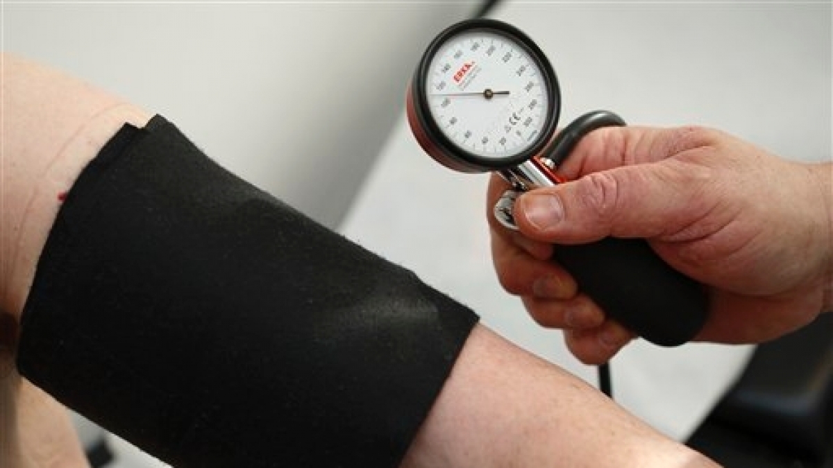 &Auml;ltere Patienten sind auf den Hausarzt angewiesen, aber auf dem Land k&ouml;nnen Praxen zum Teil nicht mehr besetzt werden.  (Foto)