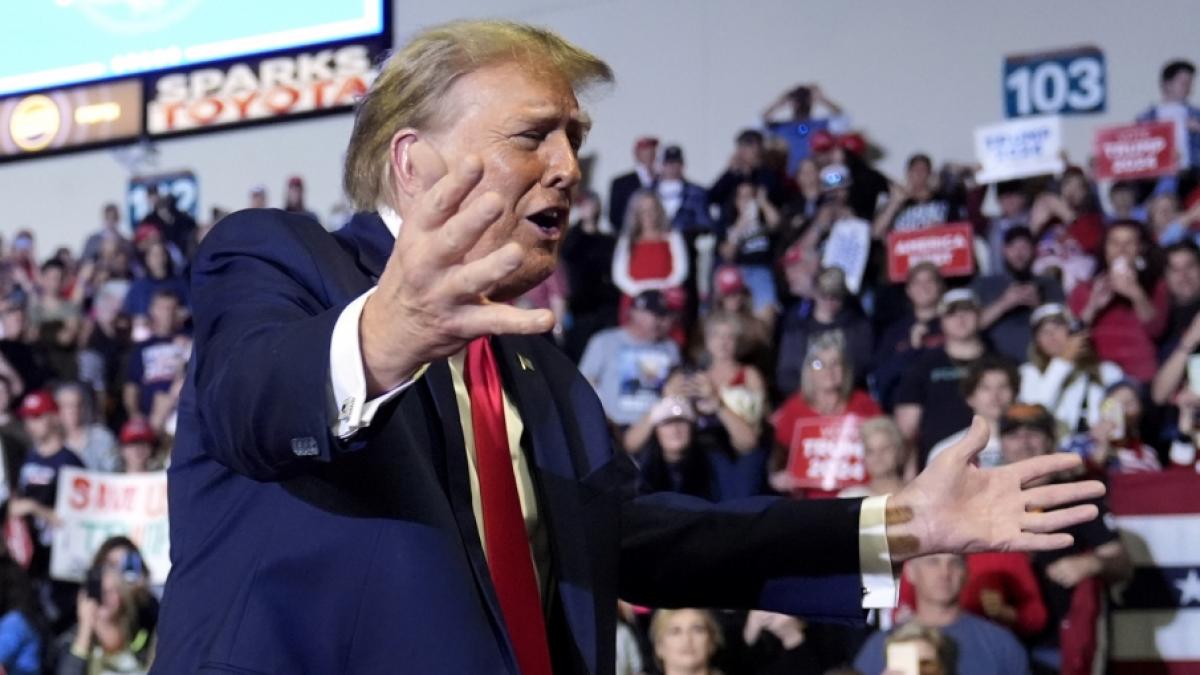 Nach einem Cheerleader-Auftritt hagelt es Kritik f&uuml;r Donald Trump. (Foto)