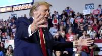 Nach einem Cheerleader-Auftritt hagelt es Kritik für Donald Trump.
